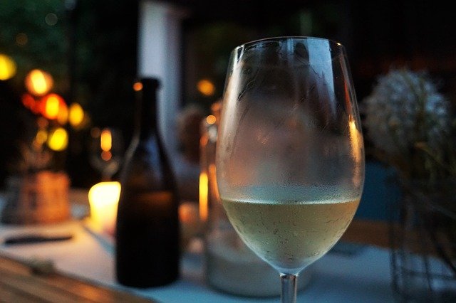 wine-2792625_640